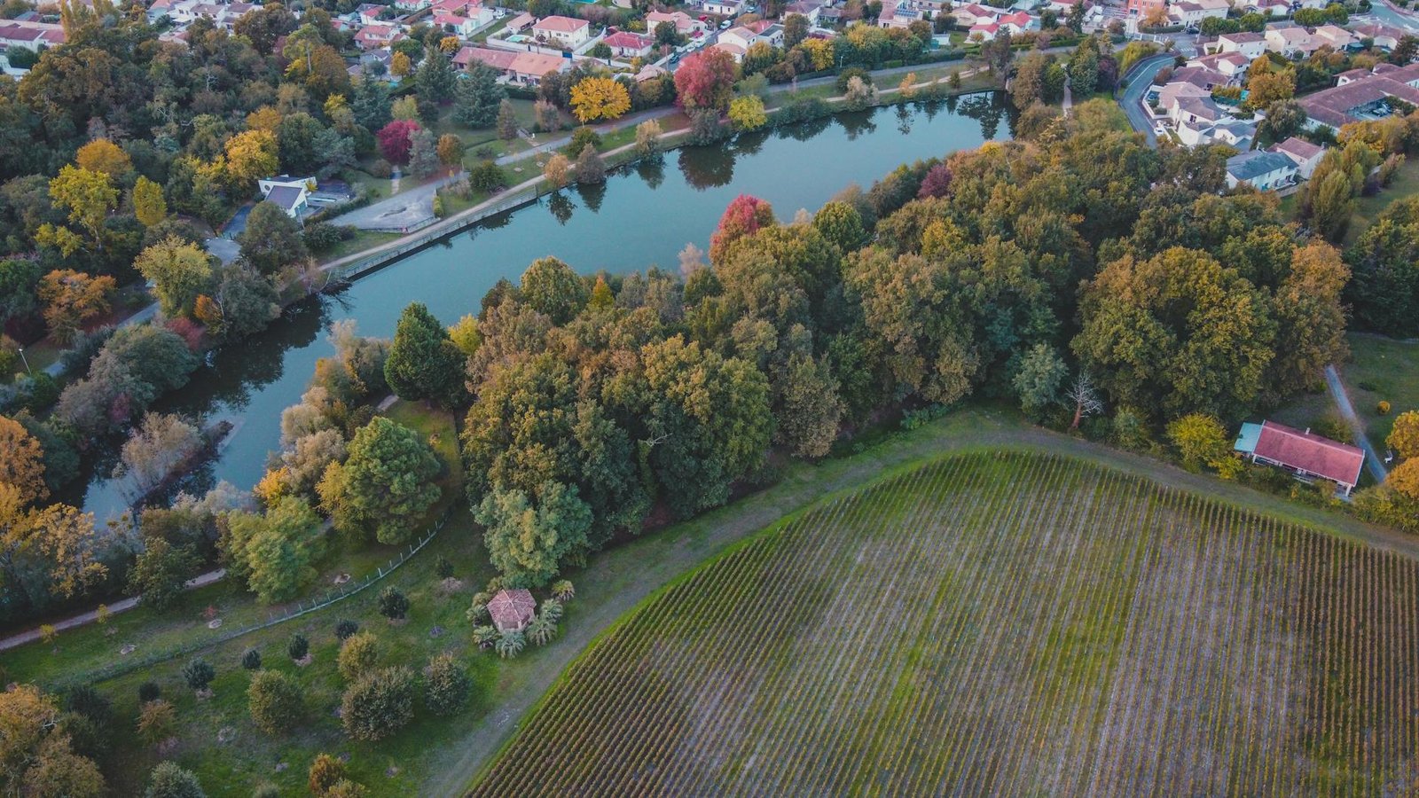best-countries-to-visit-in-autumn-5-france